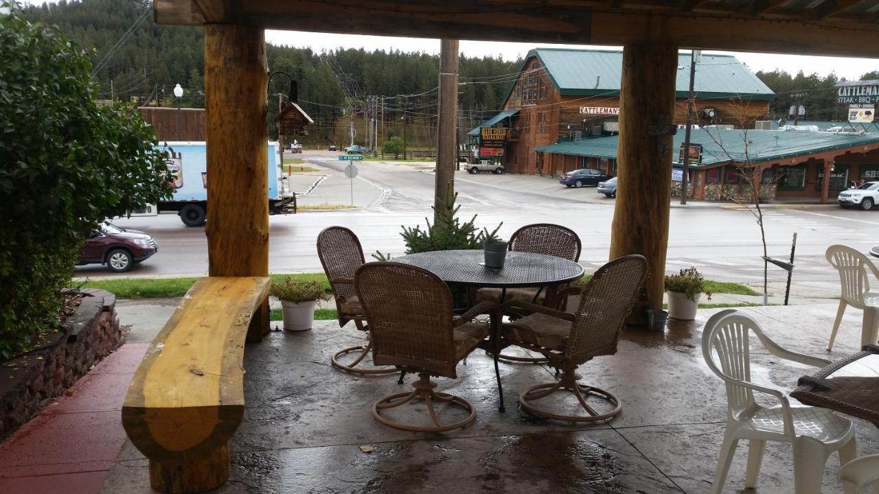 Rocket Motel Custer Exteriör bild